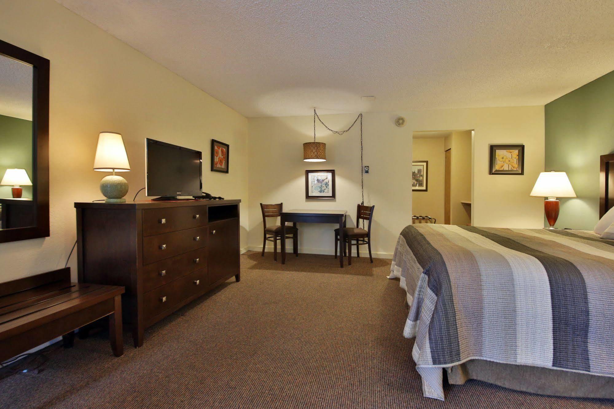Harbor Inn Freeland 외부 사진