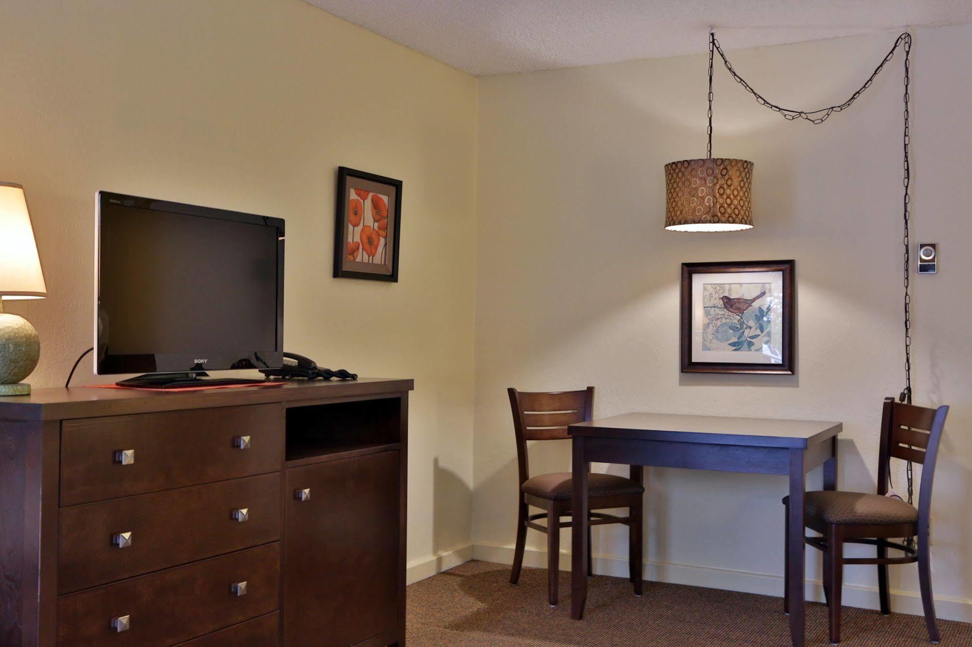 Harbor Inn Freeland 외부 사진