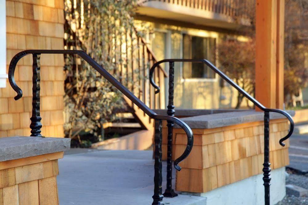 Harbor Inn Freeland 외부 사진